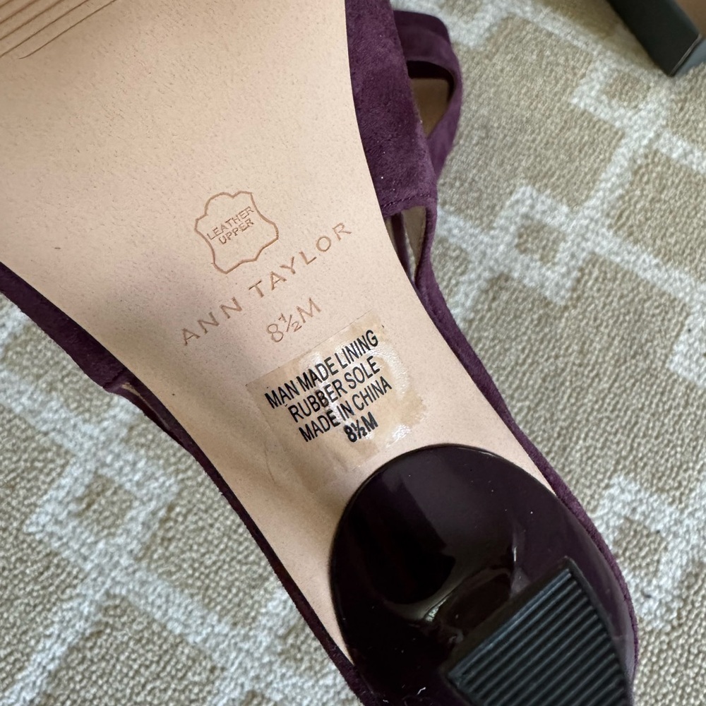 NWT Ann Taylor Suede Heels Square Toe Slingback Sandals Holiday Shoes Plum 8.5 - Picture 9 of 12